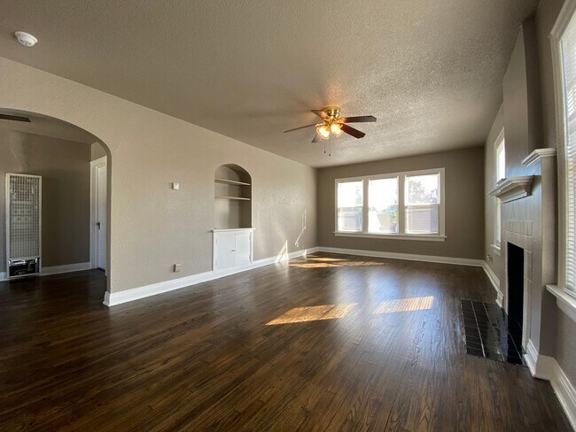 Foto del edificio - Duplex in NW OKC near Reed Park!