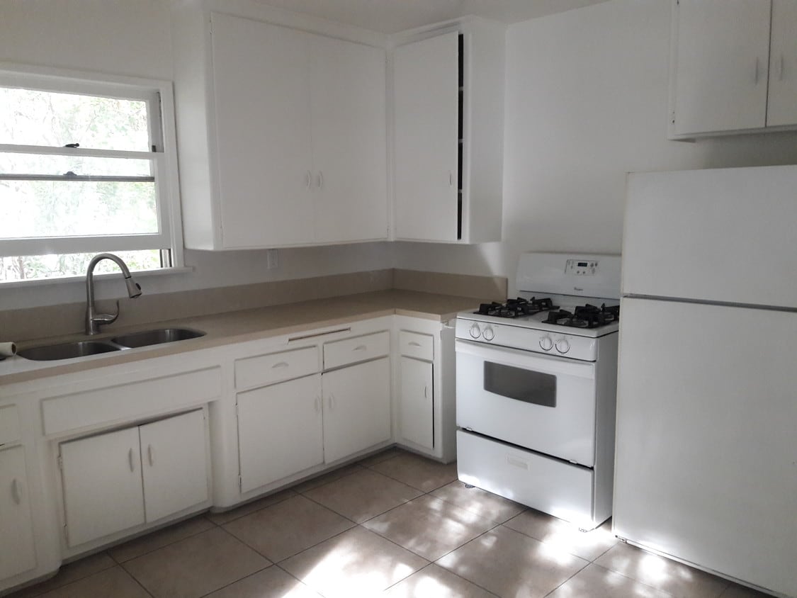 Kitchen - 4203 Latona Ave