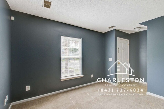 Foto del edificio - 222 Maypop Dr