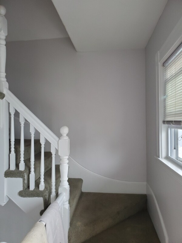 Building Photo - 8 Parsonage Rd