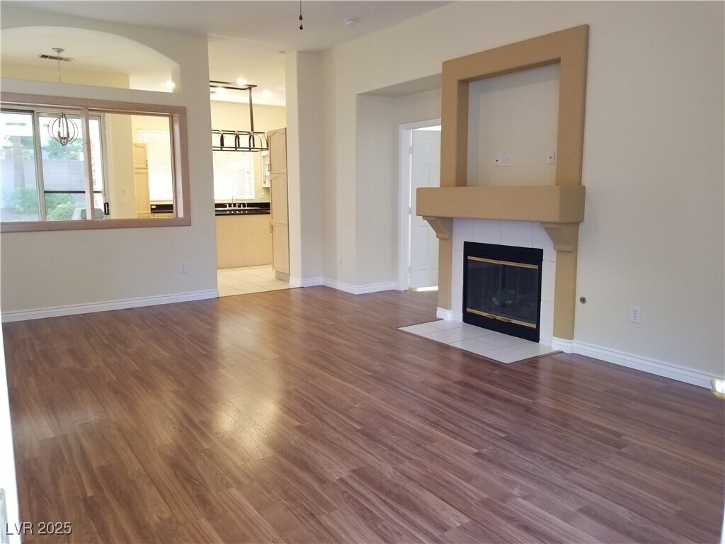 Foto principal - 3305 Tuscany Village Dr