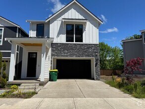 Building Photo - 15653 NW Raywood Ln
