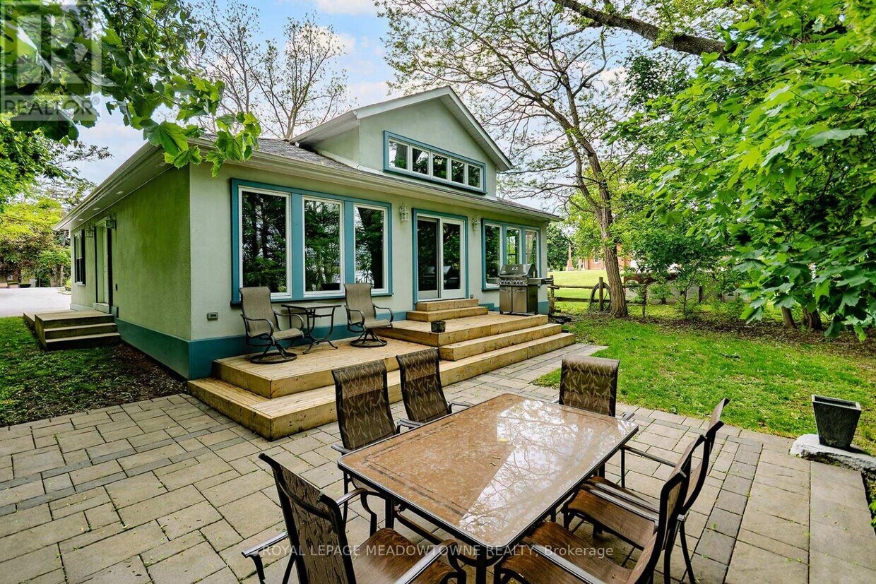 Primary Photo - 307B QUEEN STREET S