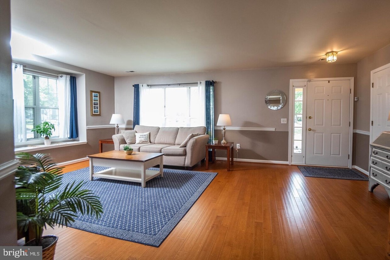 Primary Photo - 800 McLendon Dr