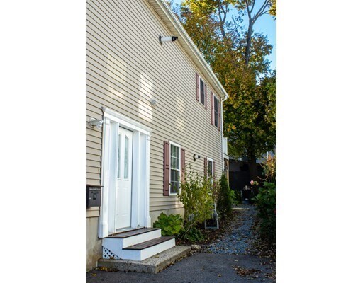 Primary Photo - 47 Florence Ave