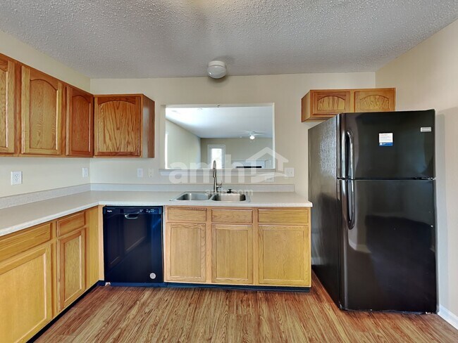 Foto del edificio - 1688 Harvest Meadow Dr