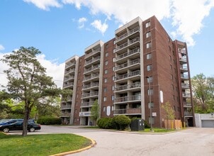 Building Photo - 3165 Russell St