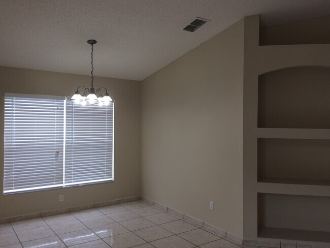 Foto del edificio - 4232 Pacifica Dr