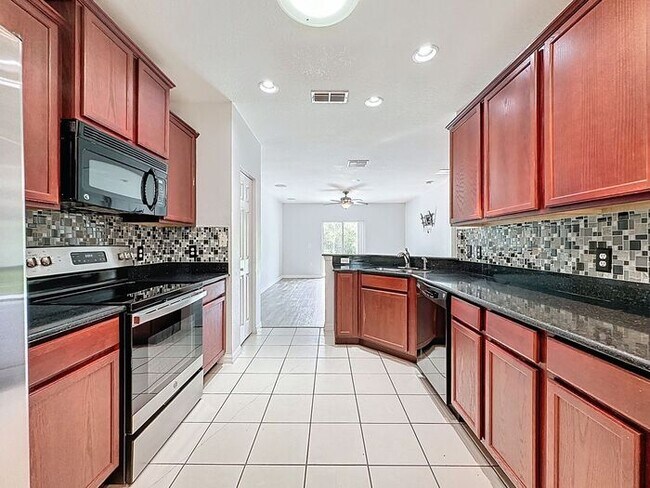 Building Photo - Charming 3 Bedroom Home for Lease in Raint...
