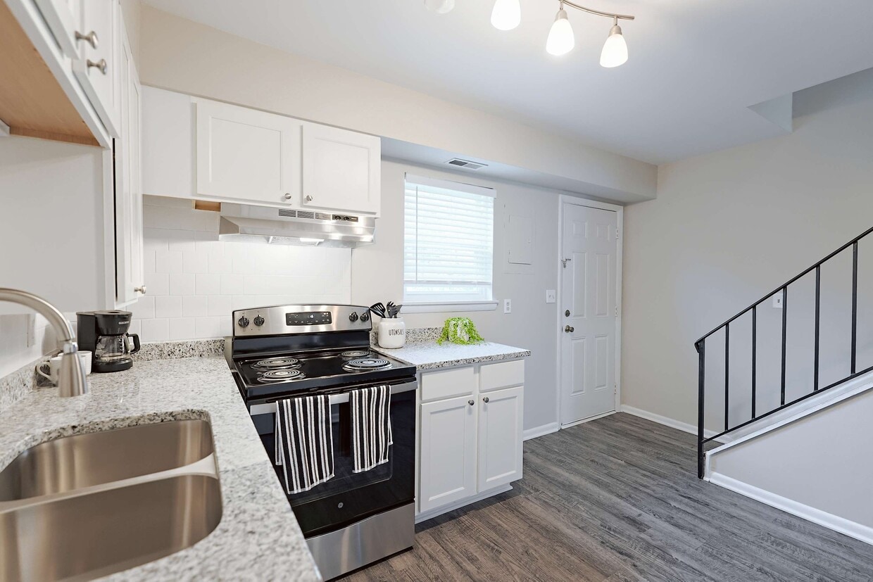 Apartamentos Trails End en Burlington, Carolina del Norte - Trails End Apartments