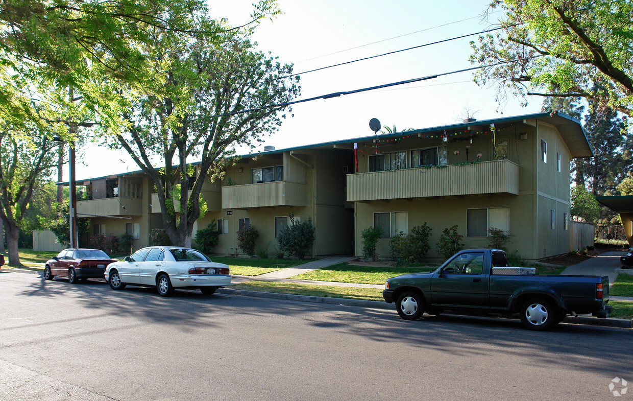 Primary Photo - Tower Court Apartments