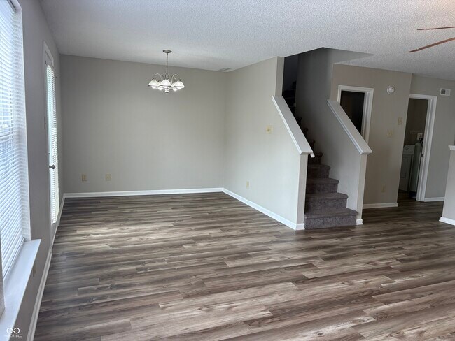 Foto del edificio - 5985 Claymont Blvd