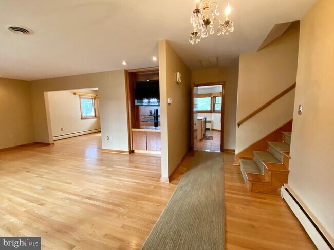 Foto del edificio - 515 Lakeview Ave