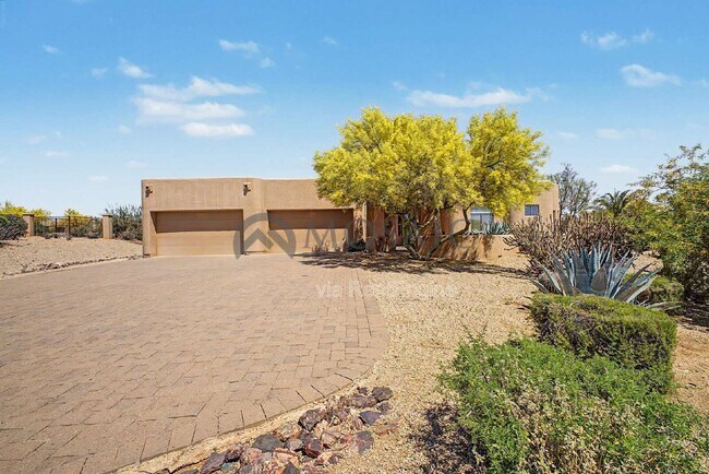 Foto del edificio - 14006 E Mark Ln