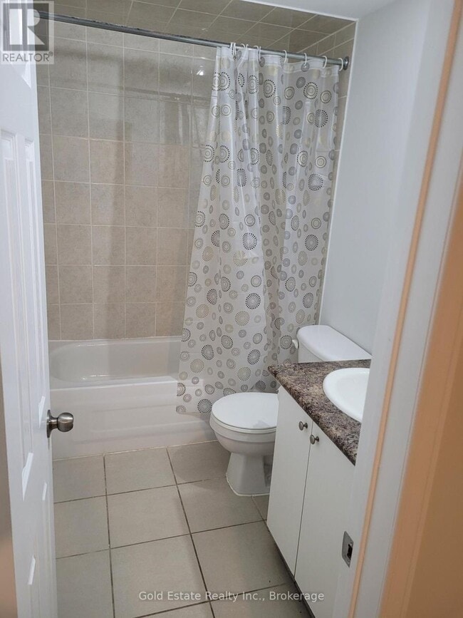 Building Photo - 45 Manett Crescent