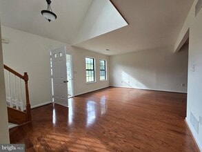 Building Photo - 68 Liberto Ln