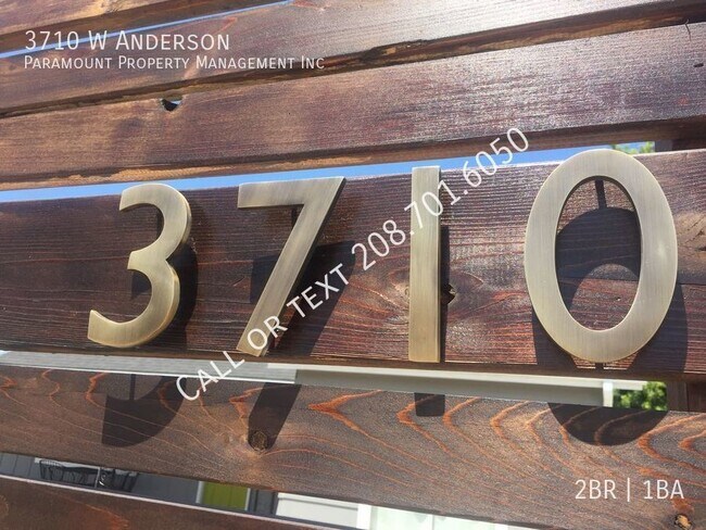 Building Photo - Close to Downtown, schools, shopping in be...