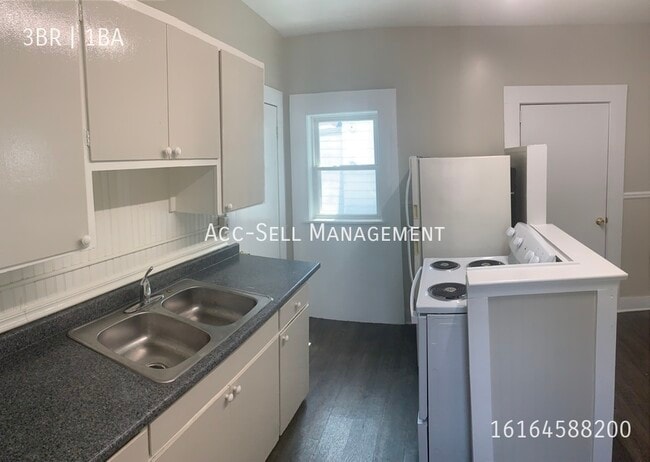 Foto del edificio - 944 Davis Ave NW