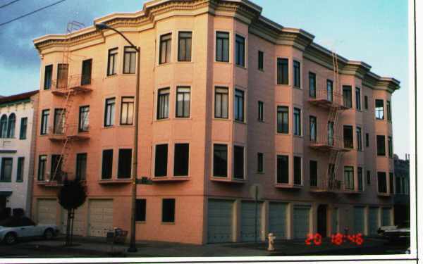 Building Photo - 2190 Bay St