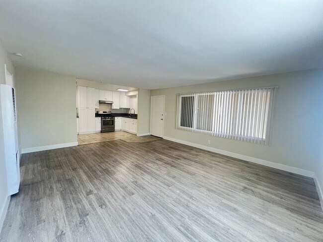 Foto del edificio - Stuart11741