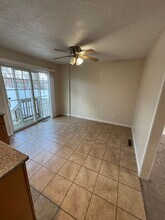 Building Photo - 35-37 Westwood Dr