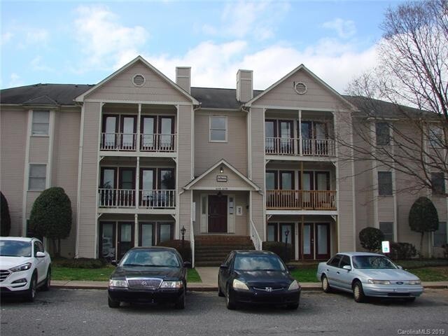 Foto principal - Beautiful Condo Available for Rent in Char...