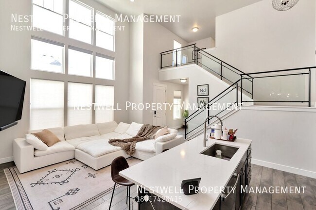 Foto del edificio - Modern 3-bed Daybreak Townhome