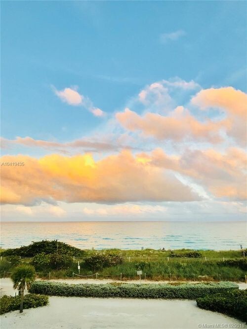 Building Photo - 9308 Collins Ave