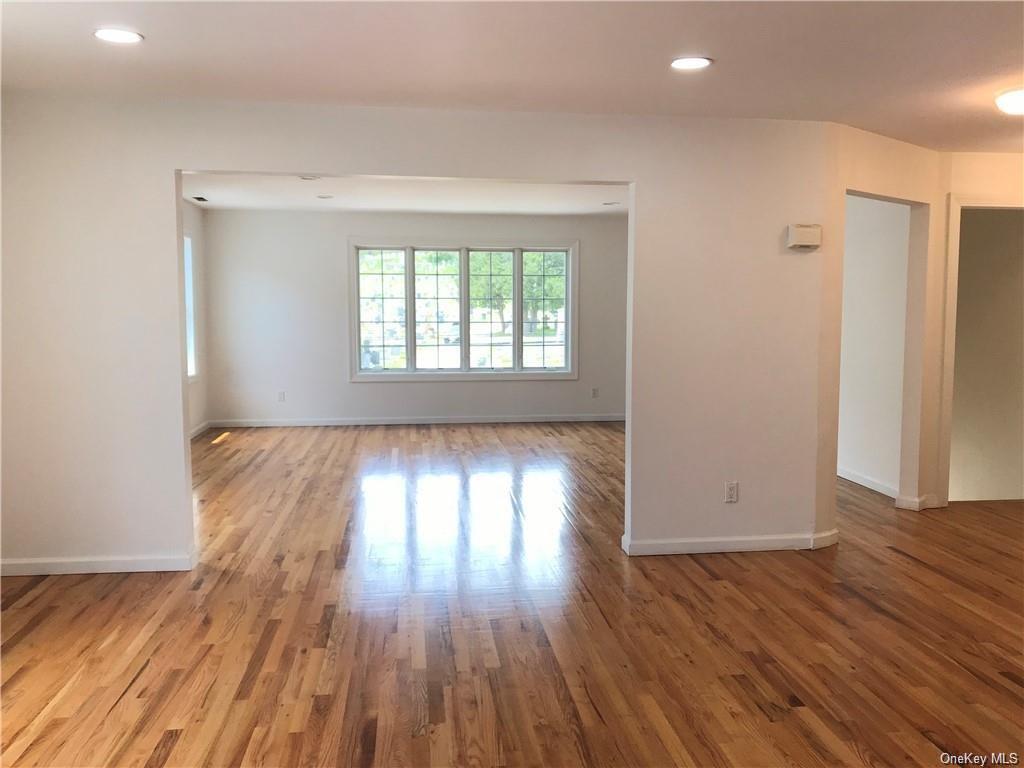 Primary Photo - 214 Truman Ave