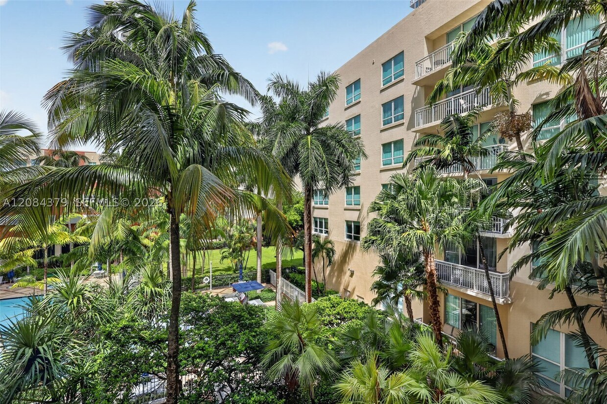 Foto del edificio - 2000 N Bayshore Dr