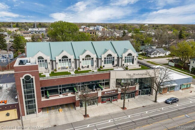 Foto del edificio - 1021 S Washington Ave