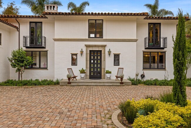 Foto del edificio - 859 Picacho Ln