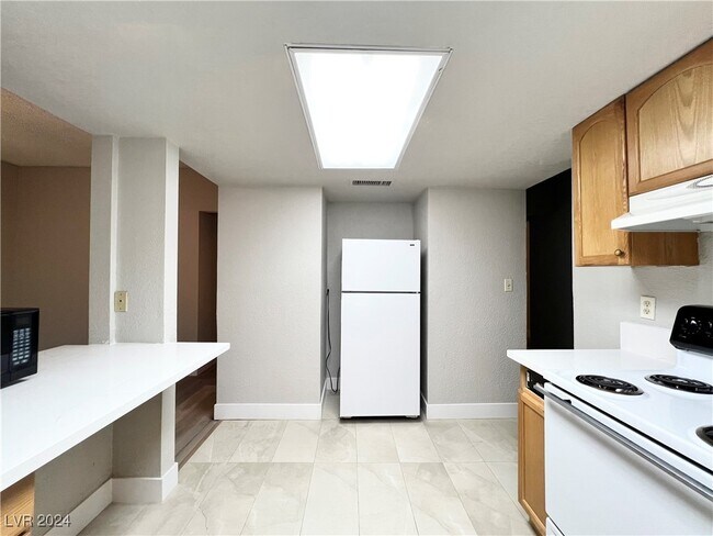 Building Photo - 2655 Red Rock St