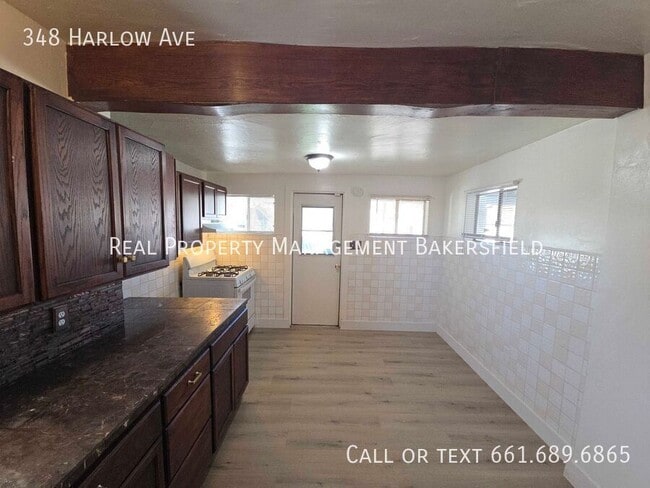 Foto del edificio - 348 Harlow Ave