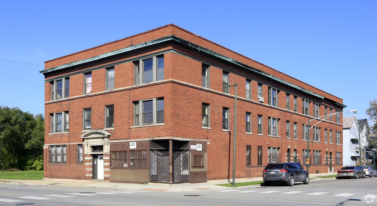 Primary Photo - 5046 S Laflin St