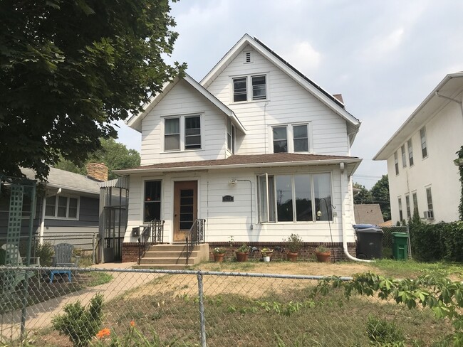 Building Photo - 4203 Pleasant Ave