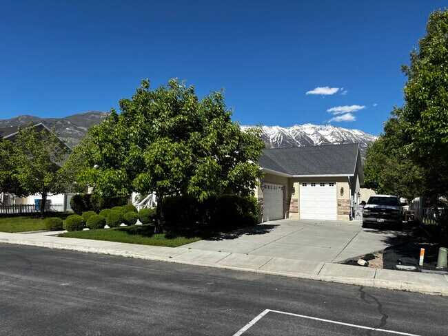 Foto del edificio - 848 1220 W