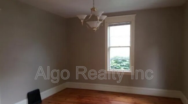 Foto del edificio - 3119 N James Ave