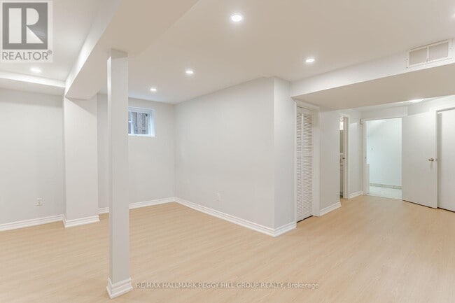 Building Photo - 1 Shady Glen Crescent