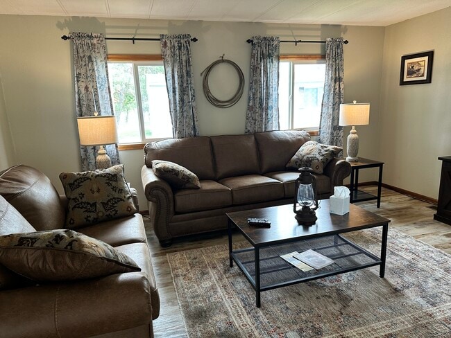 Foto del edificio - 712 SE Railroad Ave