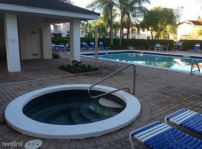 Foto del edificio - 11300 SW 13th St