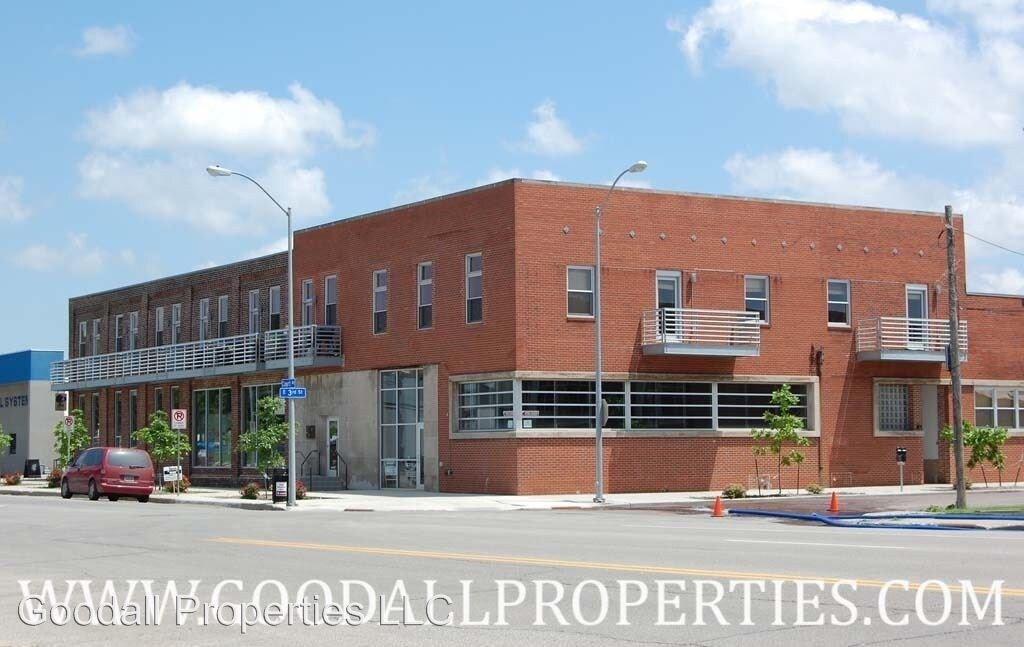 Foto principal - 1 br, 1 bath House - 301 E Court Ave #204
