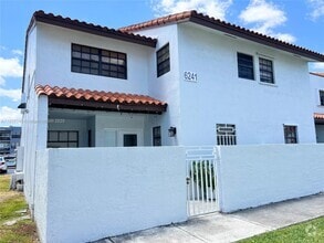 Building Photo - 6241 SW 138th Ct