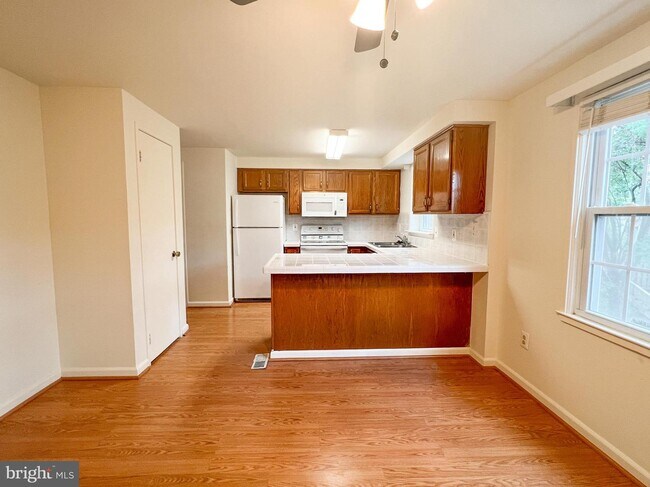 Building Photo - 13206 Lantern Hill Ct