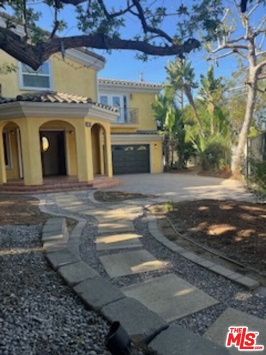 Building Photo - 8302 S Sepulveda Blvd