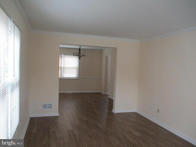 Building Photo - 119 Pontiac Way