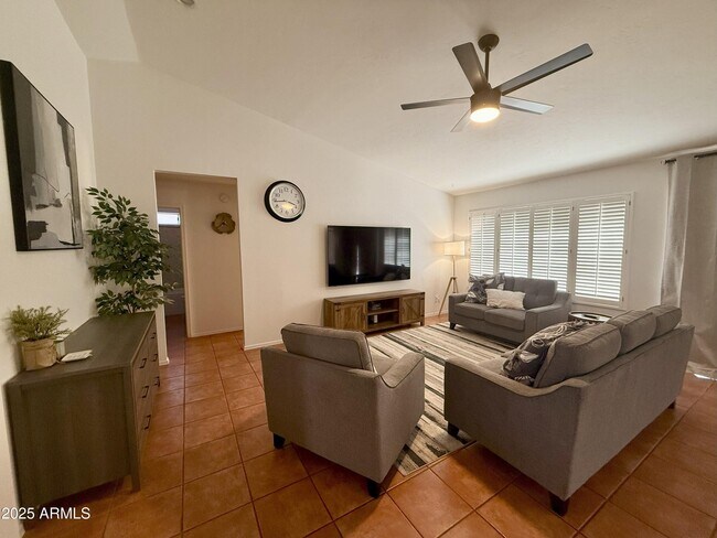 Foto del edificio - 5142 N 85th Ave