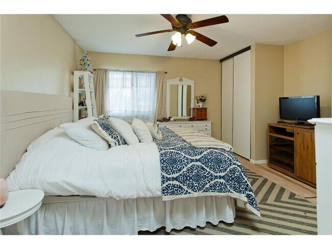 Foto del edificio - 831 Weeks Ave SE