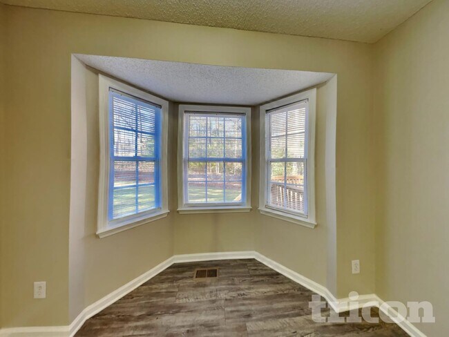 Foto del edificio - 76 Wild Oaks Ct