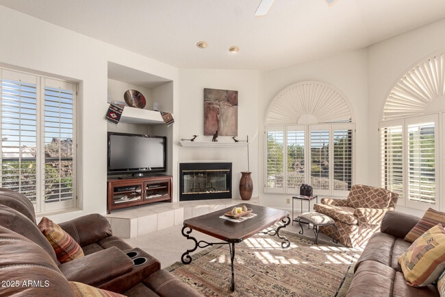 Building Photo - 15048 N Elena Dr